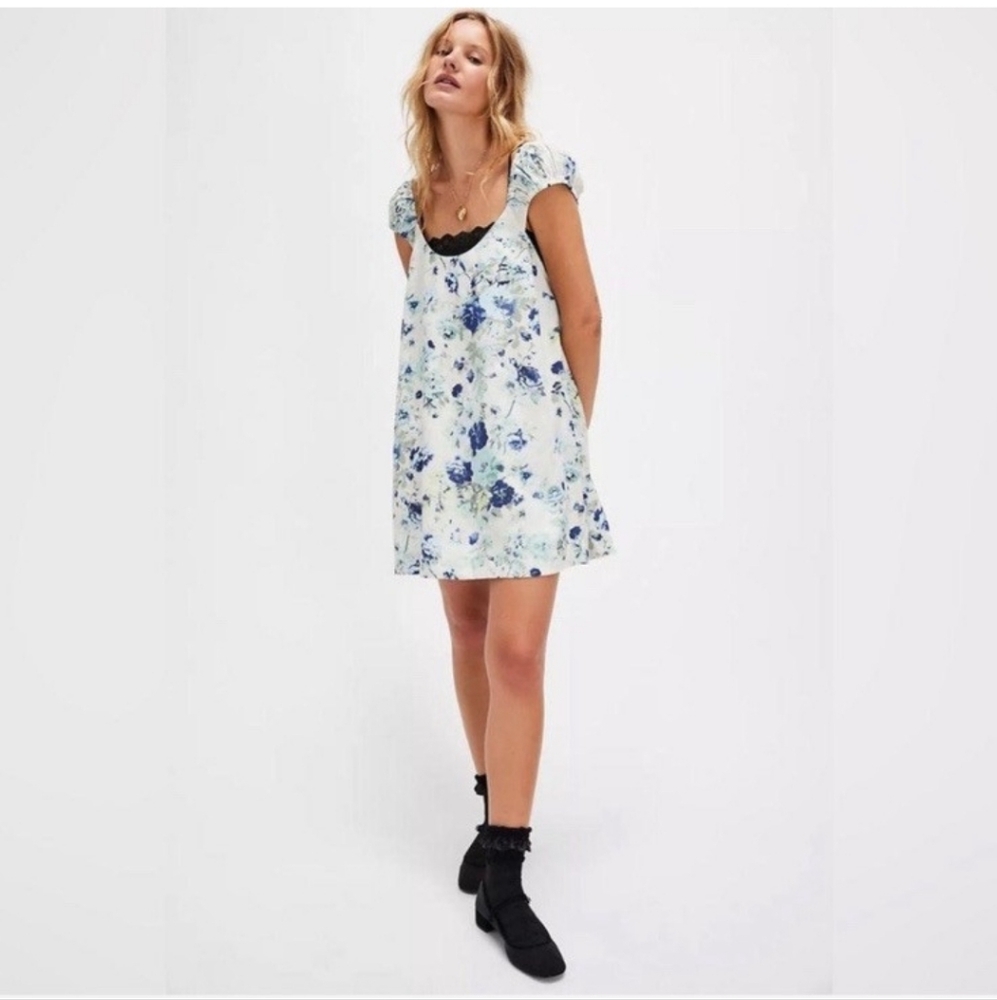 Free People Wildflower Printer Floral Blue and White Mini Dress Size S Cottage